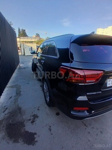 Kia Sorento-17