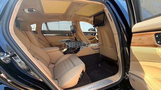 Porsche Panamera 4 E-Hybrid-6