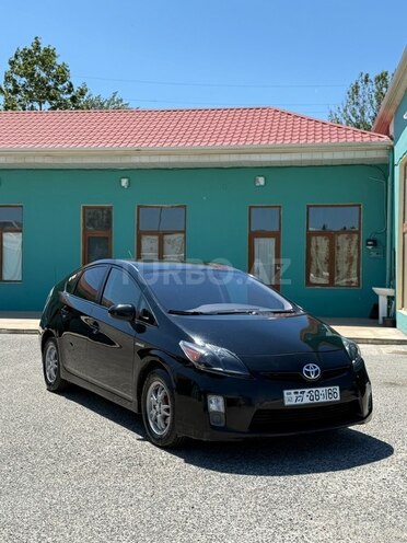 Toyota Prius-2
