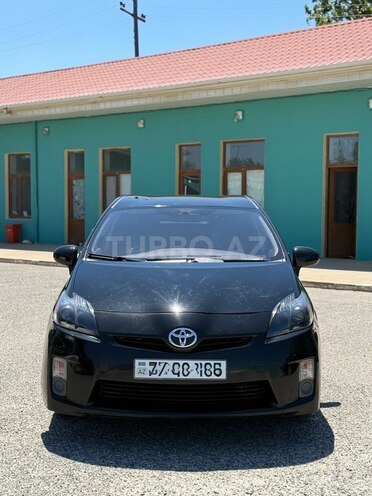 Toyota Prius-3