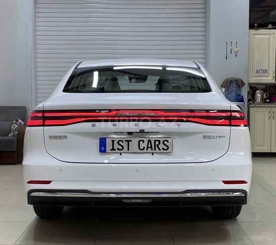 Geely Galaxy A7-9