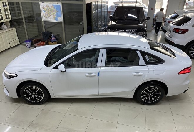 Geely Galaxy A7-8