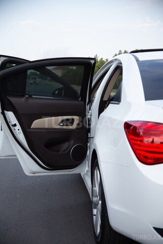 Chevrolet Cruze-4