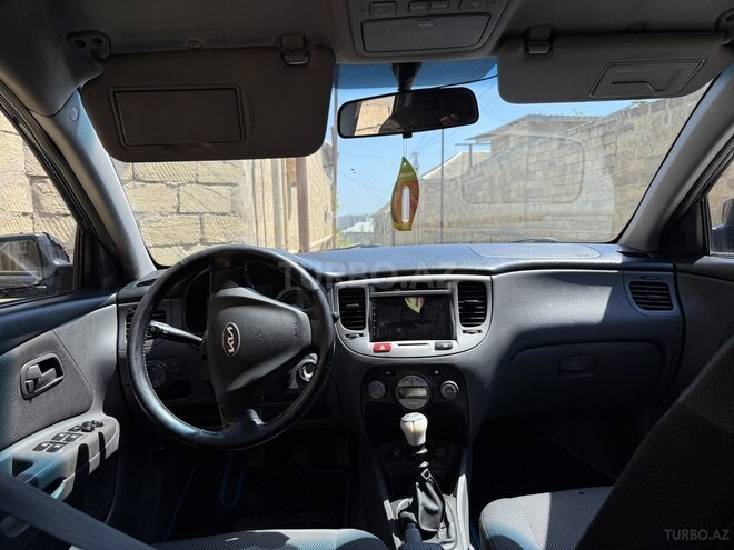 Kia Rio-3