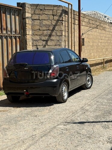 Kia Rio-2