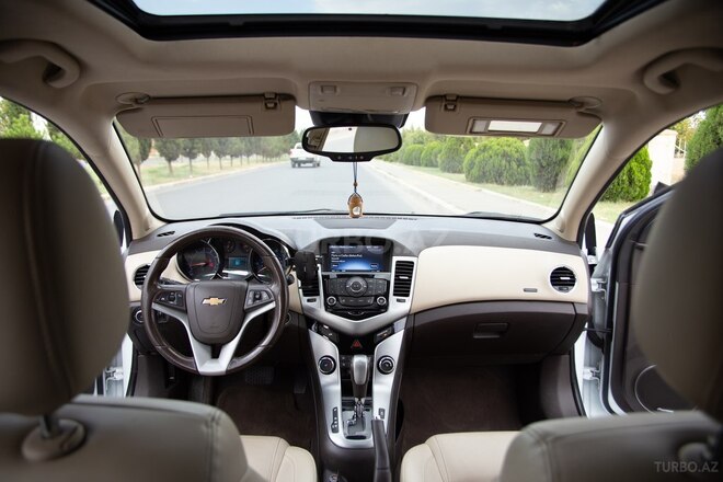 Chevrolet Cruze-8
