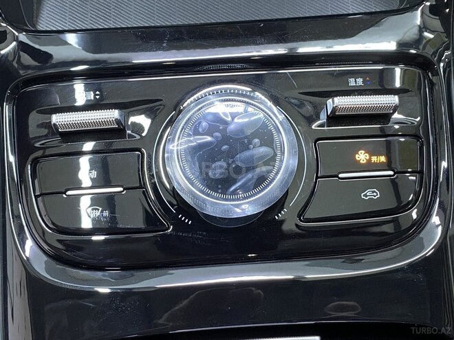 Geely Galaxy A7-20