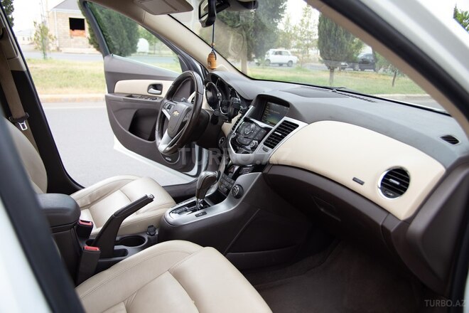Chevrolet Cruze-9