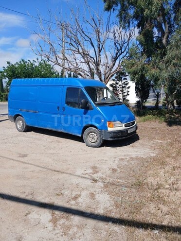 Ford Transit-2