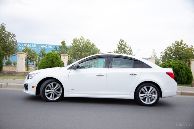 Chevrolet Cruze-19