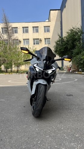 CFMOTO 675 SR-R-12