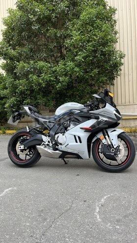CFMOTO 675 SR-R-10
