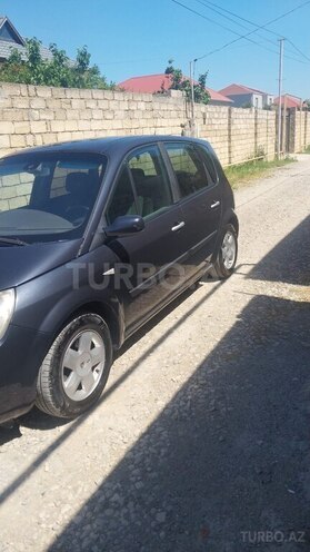 Renault Scenic-2