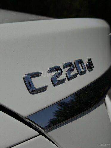 Mercedes C 220 d-10