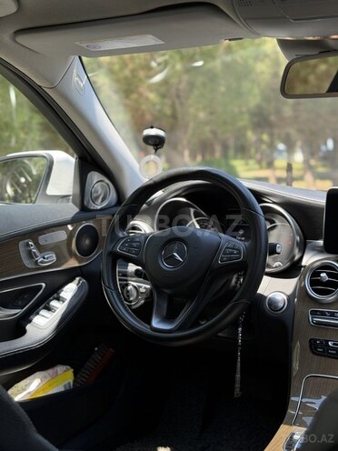 Mercedes C 220 d-11