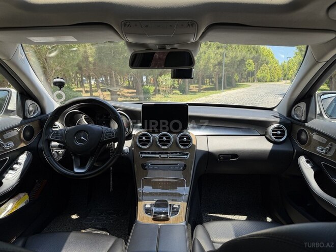 Mercedes C 220 d-16