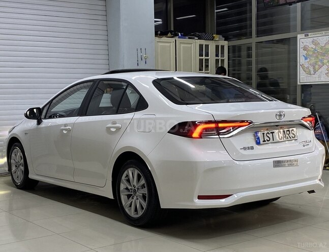 Toyota Corolla-10