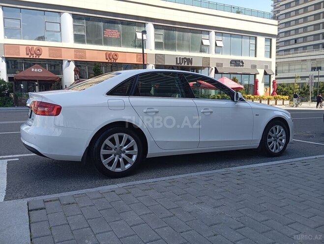 Audi A4-7
