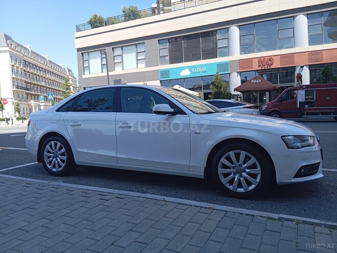 Audi A4-6