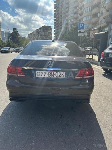 Mercedes E 250 4MATIC-2