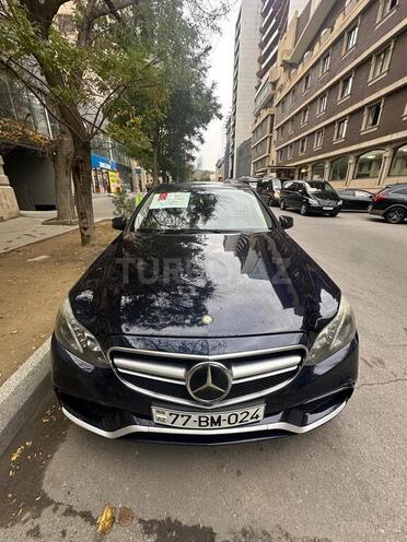Mercedes E 250 4MATIC-5