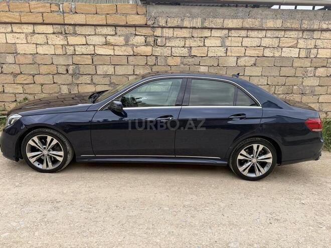 Mercedes E 250 4MATIC-8