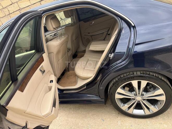 Mercedes E 250 4MATIC-9