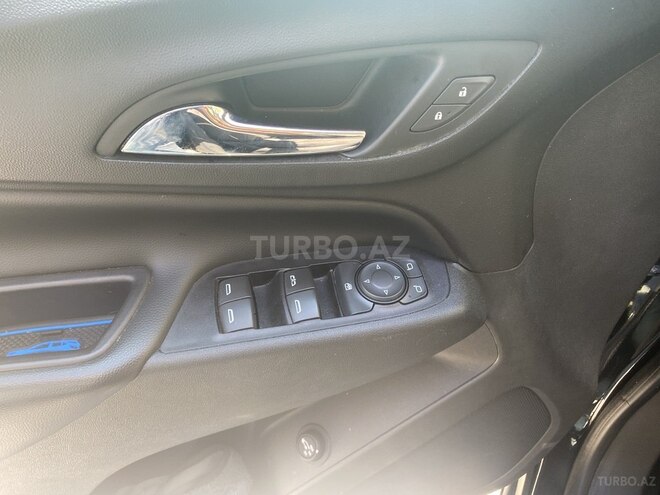 Chevrolet Equinox-4