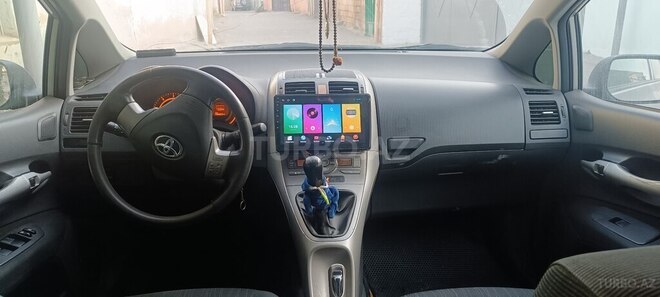 Toyota Auris-5