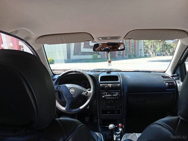 Opel Astra-2