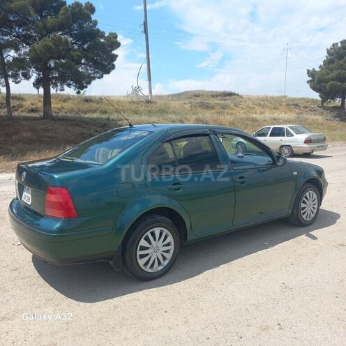 Volkswagen Jetta-2