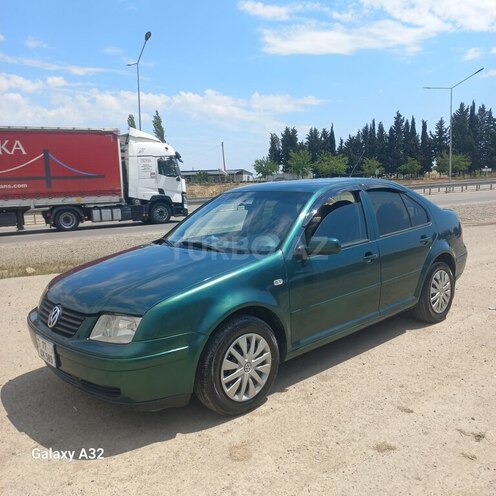 Volkswagen Jetta-5