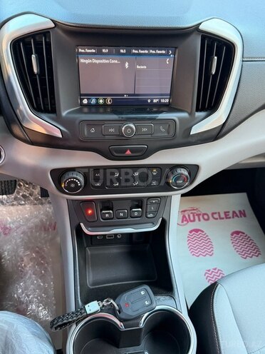 GMC Terrain-11