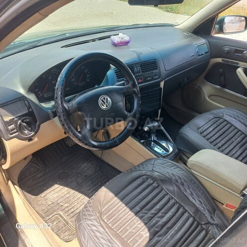 Volkswagen Jetta-10