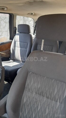 Ford Galaxy-7