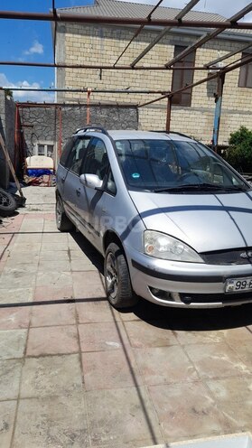 Ford Galaxy-2