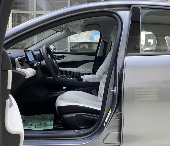 BYD Seal 05-16