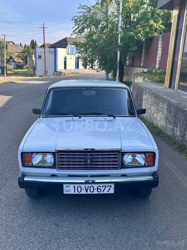 LADA (VAZ) 2107-1