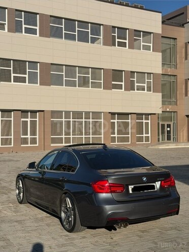 BMW 330-8