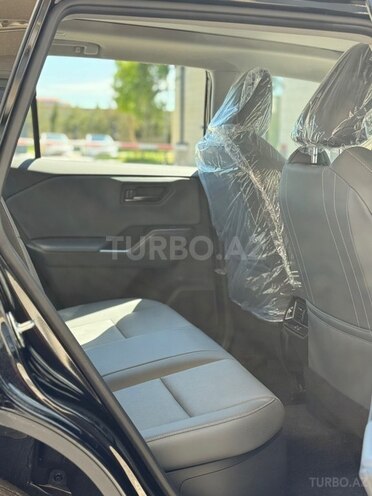 Toyota RAV4-8