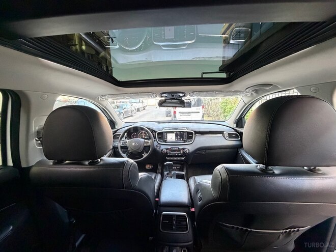 Kia Sorento-12