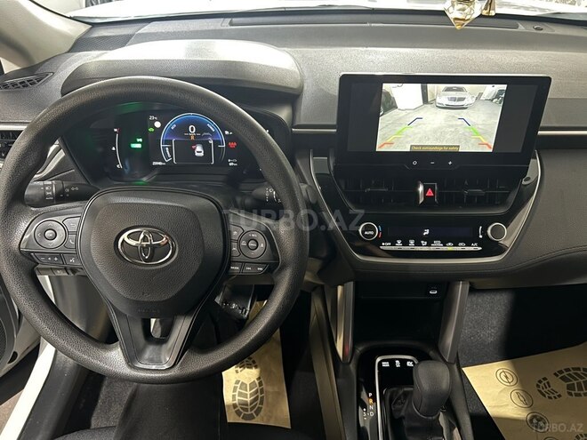 Toyota Corolla Cross-8