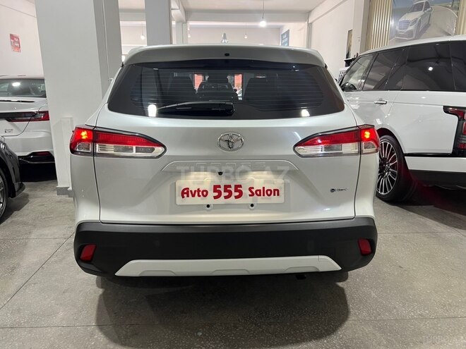 Toyota Corolla Cross-4