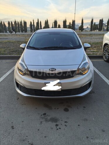 Kia Rio-1