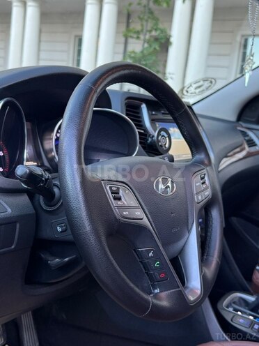 Hyundai Santa Fe-5