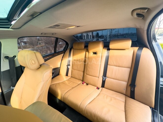 BMW 530-17