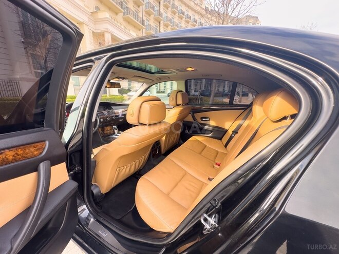 BMW 530-16
