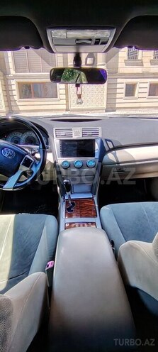 Toyota Camry-5