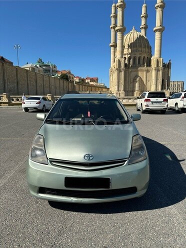 Toyota Prius-1