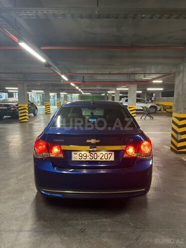 Chevrolet Cruze-2
